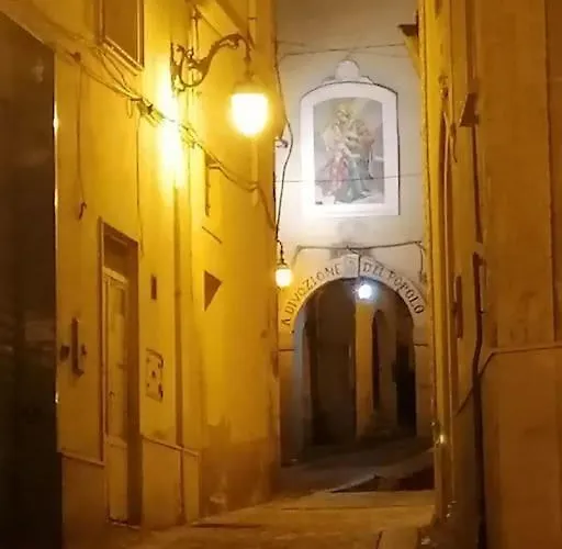 5 Posti Con Cucina E Parcheggio Privato Gratuito דירה *