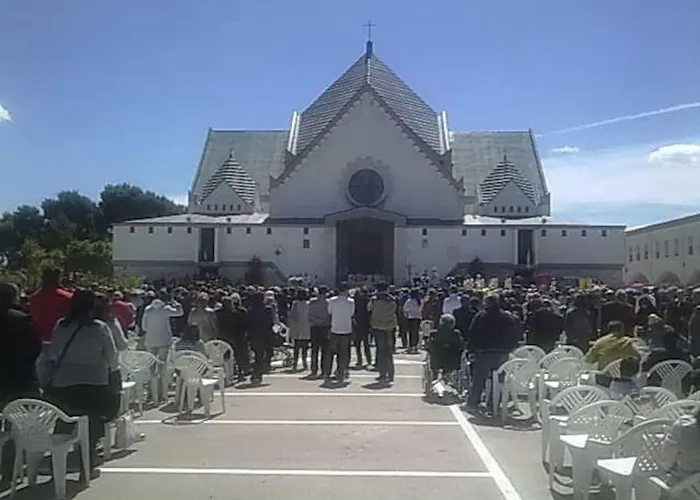 5 Posti Con Cucina E Parcheggio Privato Gratuito דירה Candela