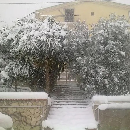 5 Posti Con Cucina E Parcheggio Privato Gratuito Candela