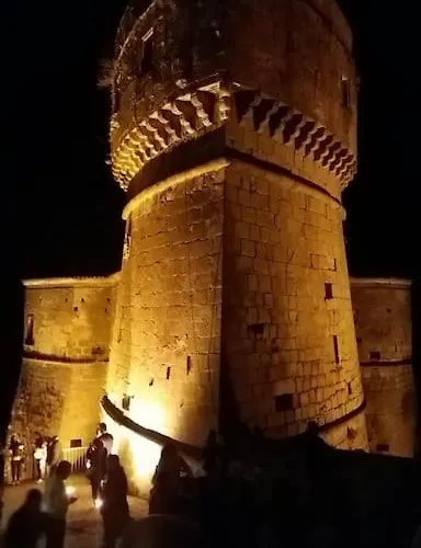 5 Posti Con Cucina E Parcheggio Privato Gratuito